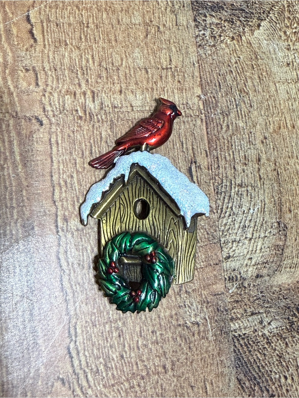 Vtg JJ Christmas Cardinal Birdhouse Brooch Pin Jonette Jewelry Wreath Bird